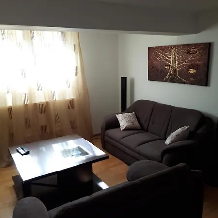 Papas Bucurestii Noi 아파트 *
