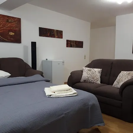 Papas Bucurestii Noi * Bukurešť
