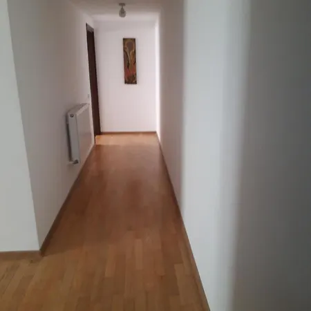 Papas Bucurestii Noi Apartment *